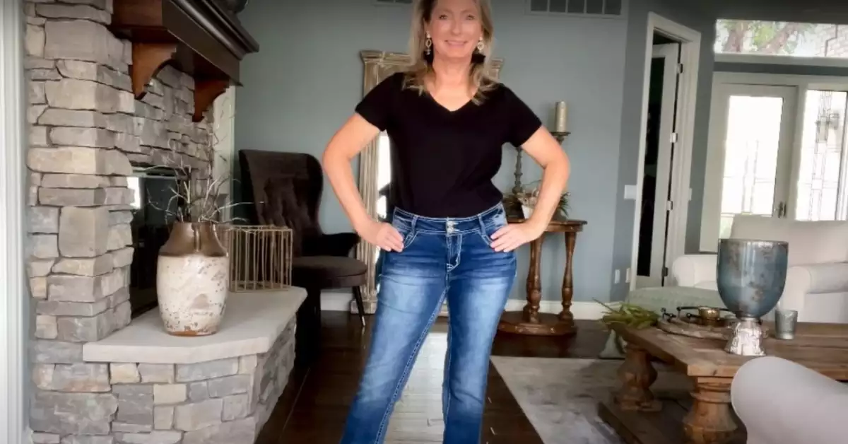 Fashionable and Fabulous: How To Wear Jeans Over 50?